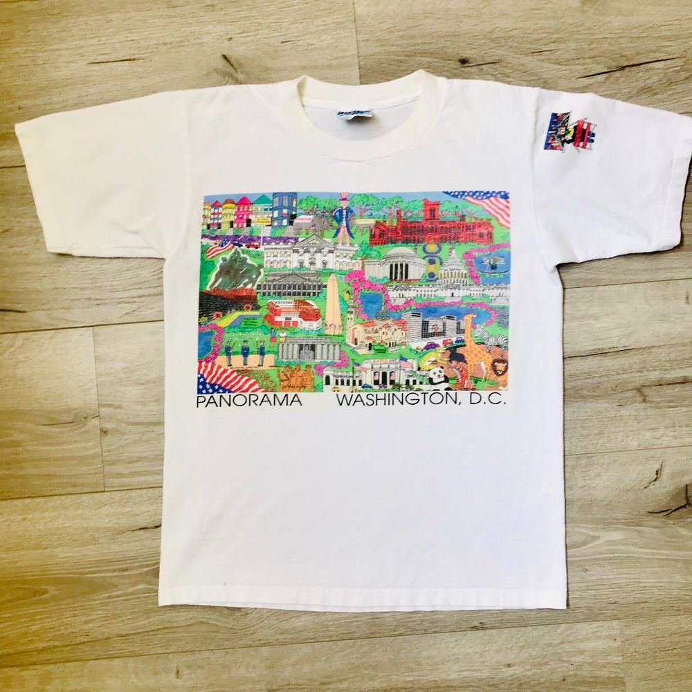 Pat Singer Washington D.C. T-Shirt, Size Small